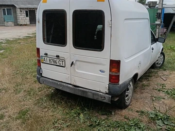 Авто Ford Fiesta 2000 № 8965250
