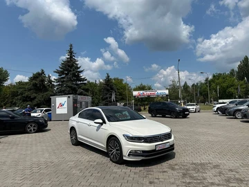 Авто Volkswagen Passat Sedan 2018 № 8965645