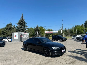 Авто Audi A4 2018 № 8965665