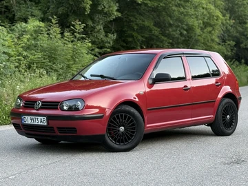 Авто Volkswagen Golf 2000 № 8965673
