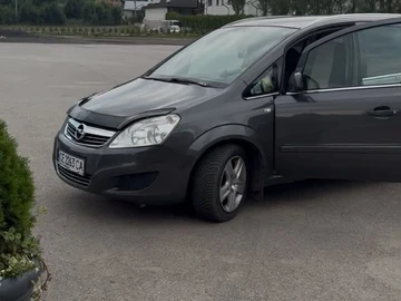 Авто Opel Zafira 2009 № 8965761
