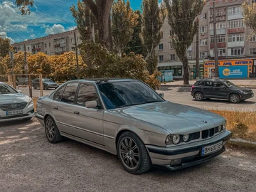 Авто BMW 5 Серия 1989 № 8965889