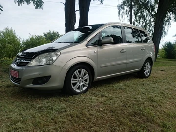 Авто Opel Zafira 2010 № 8965948
