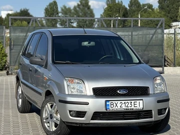 Авто Ford Fusion 2004 № 8965973