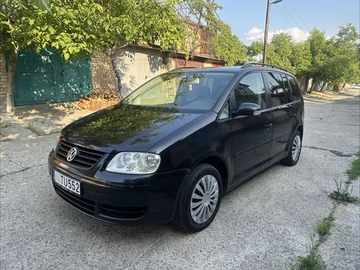 Авто Volkswagen Touran 2007 № 8966084