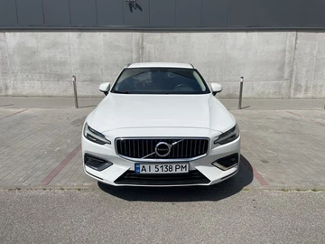 Авто Volvo V60 2018 № 8966180