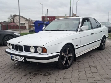 Авто BMW 5 Серия 1990 № 8966244