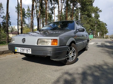 Авто Volkswagen Passat Variant 1992 № 8966247