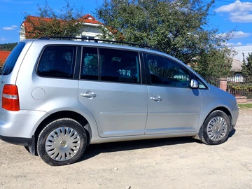 Авто Volkswagen Touran 2004 № 8966280