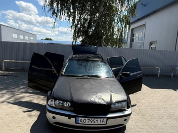Авто BMW 3 Серия 2001 № 8966367