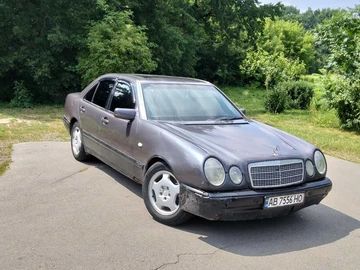 Авто Mercedes 220 1996 № 8966523