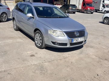 Авто Volkswagen Passat Variant 2006 № 8966591