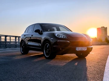 Авто Porsche Cayenne 2010 № 8966690