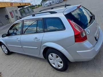 Авто Renault 4 2007 № 8967133