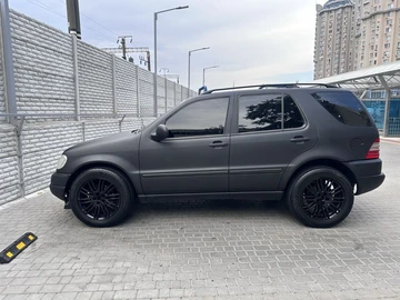 Авто Mercedes Ml Серия 2000 № 8967154