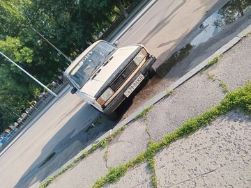 Авто ВАЗ 2105 1988 № 8967203