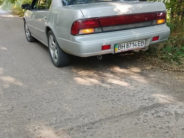Авто Nissan Maxima 1989 № 8967208