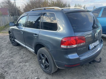 Авто Volkswagen Touareg 2005 № 8967223