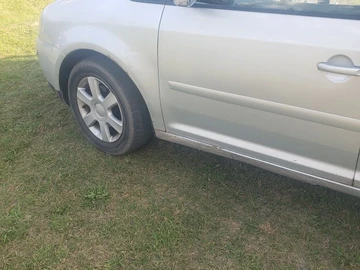 Авто Volkswagen Touran 2006 № 8967234