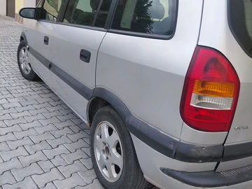 Авто Opel Zafira 1999 № 8967413