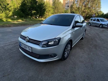 Авто Volkswagen Polo 2011 № 8967550
