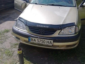 Авто Toyota Avensis 2001 № 8967563