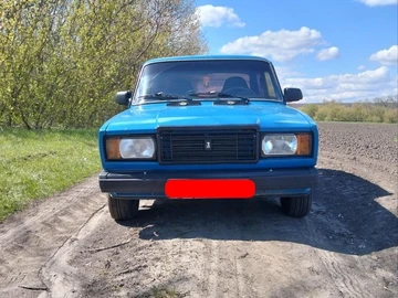 Авто ВАЗ 2107 1999 № 8967636