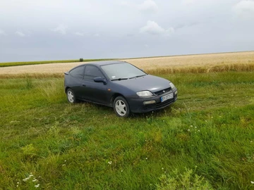 Авто Mazda 323 1997 № 8967662