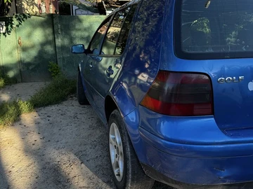 Авто Volkswagen Golf 1999 № 8967702