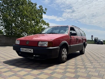Авто Volkswagen Passat Variant 1989 № 8967878