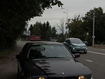 Авто BMW 7 Серия 1998 № 8968001