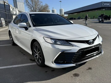 Авто Toyota Camry 2021 № 8968076