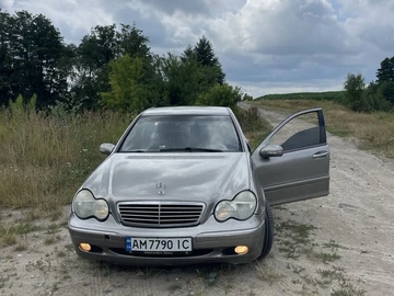 Авто Mercedes 220 2003 № 8968138