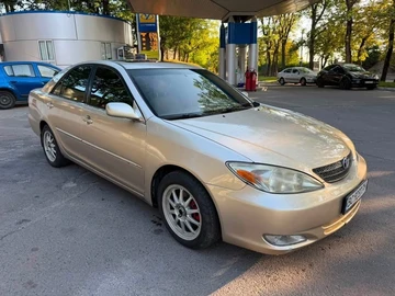 Авто Toyota Camry 2004 № 8968348