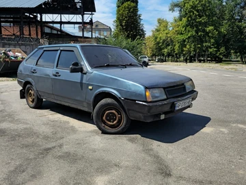 Авто ВАЗ 2109 2001 № 8968455