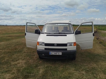 Авто Volkswagen Transporter 1996 № 8968468