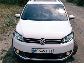 Авто Volkswagen Touran 2011 № 8968778
