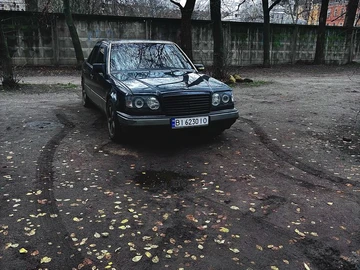 Авто Mercedes E Серия 1993 № 8968825