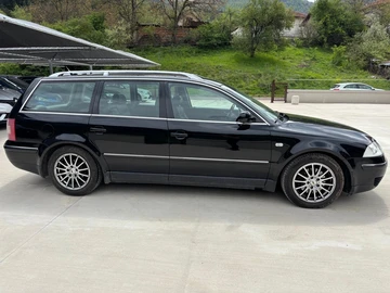 Авто Volkswagen Passat Sedan 2002 № 8969048