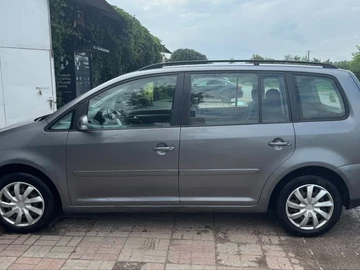 Авто Volkswagen Touran 2005 № 8969196