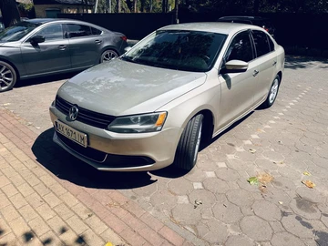 Авто Volkswagen Jetta 2013 № 8969210