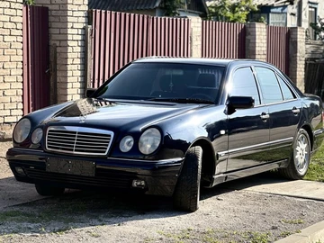 Авто Mercedes 230 1995 № 8969402