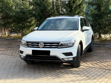 Авто Volkswagen Tiguan 2021 № 8969492