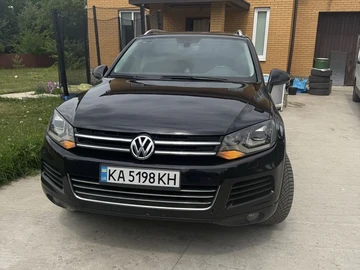 Авто Volkswagen Touareg 2012 № 8969608