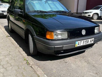Авто Volkswagen Passat Sedan 1991 № 8969728