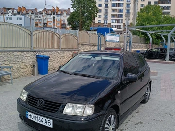 Авто Volkswagen Polo 2000 № 8969880