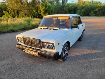 Авто ВАЗ 2107 1993 № 8969966