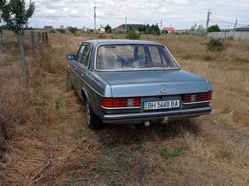 Авто Mercedes W123 1980 № 8970010