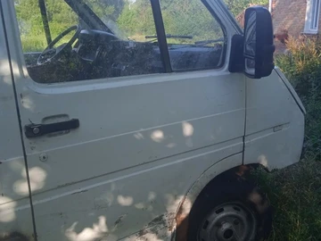 Авто Renault 4 1995 № 8970139