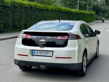 Авто Chevrolet Volt 2011 № 8970378